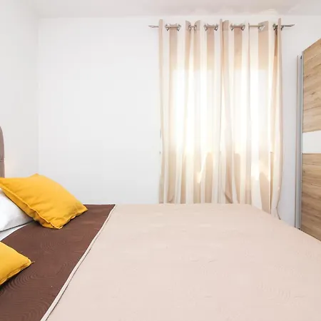 玛丽亚公寓 * 扎达尔