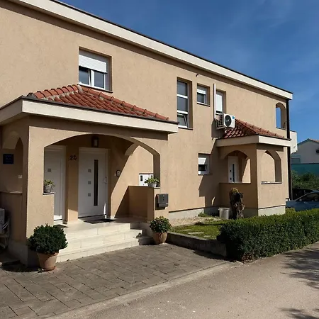 Lotta Апартаменты Задар