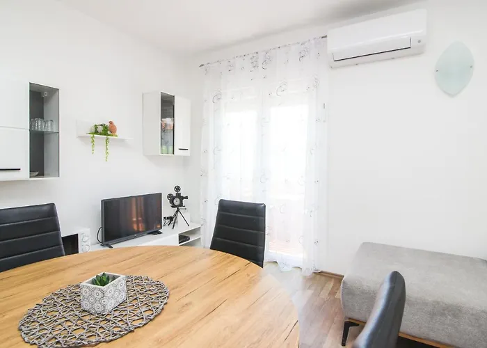 דירה Lotta זאדאר